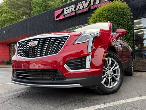Used 2021 Cadillac XT5 Premium Luxury AWD/4WD image 2