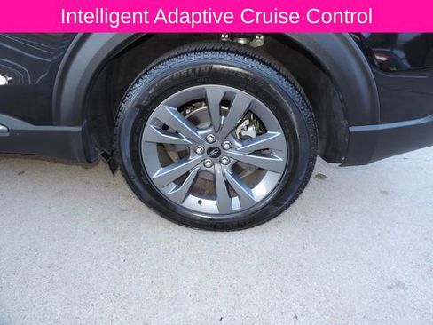 Used 2023 Ford Explorer XLT w/ Equipment Group 202A image 11