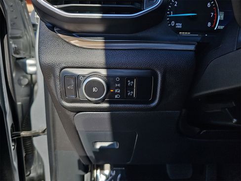 Used 2023 Ford Explorer Limited image 29