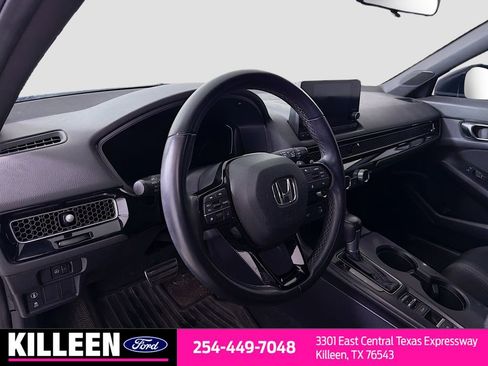 Used 2023 Honda Civic Sport image 8