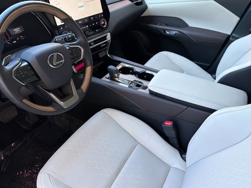 Certified 2026 Lexus RX 350 Premium Plus w/ Accessory Package (Z1) FWD image 11