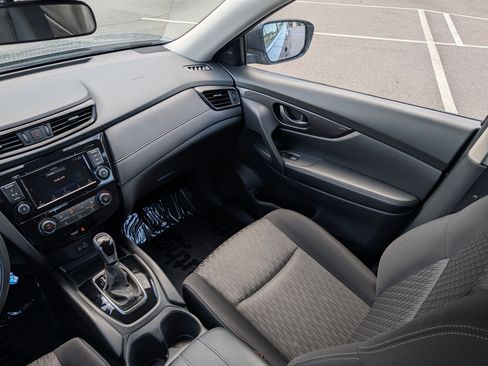 Used 2020 Nissan Rogue S AWD/4WD image 11