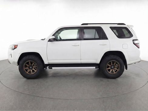Used 2022 Toyota 4Runner Trail Special Edition AWD/4WD image 21