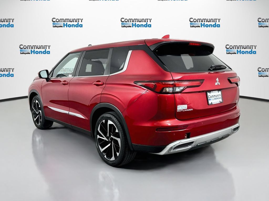 Used 2022 Mitsubishi Outlander SE AWD/4WD image 7