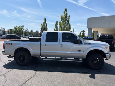 Used 2012 Ford F250 Lariat w/ Lariat Ultimate Pkg AWD/4WD image 3
