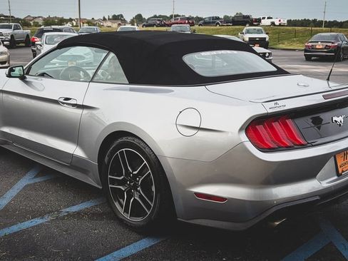Used 2020 Ford Mustang Premium RWD image 11