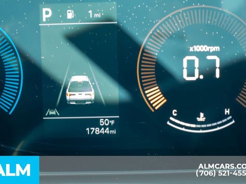 Used 2025 Hyundai Santa Cruz SE FWD image 39