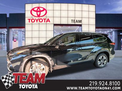 Used 2022 Toyota Highlander XLE