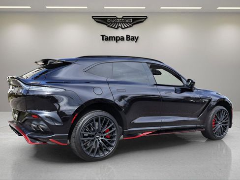 Used 2024 Aston Martin DBX 707 image 5