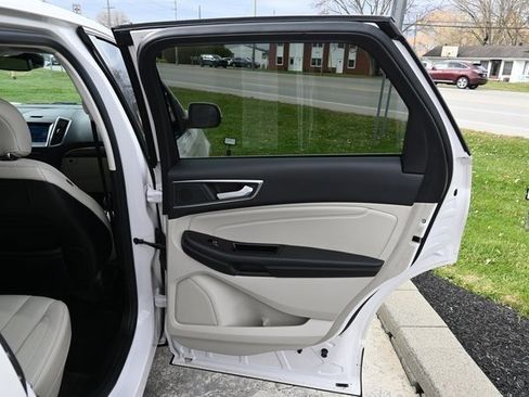 Used 2019 Ford Edge Titanium w/ Equipment Group 301A image 20