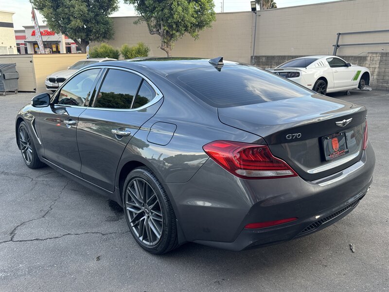 Used 2019 Genesis G70 2.0T Advanced RWD image 10