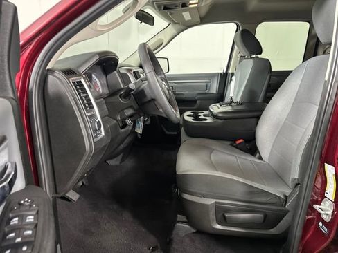 Used 2024 RAM 1500 Classic SLT image 11