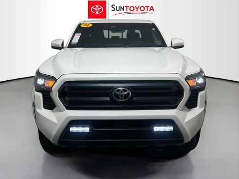 Used 2024 Toyota Tacoma SR5 w/ SR5 Upgrade Package image 10