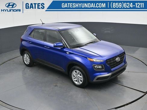 New 2025 Hyundai Venue SE FWD image 42