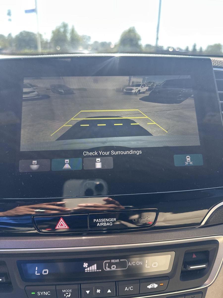 Used 2021 Honda Pilot EX image 28