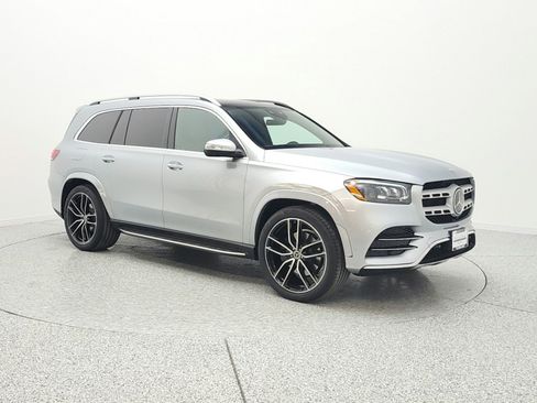 Used 2022 Mercedes-Benz GLS 450 4MATIC image 3