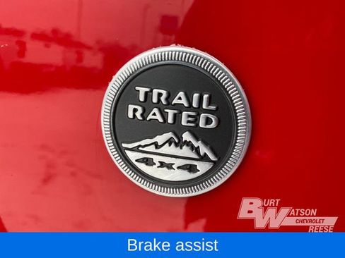 Used 2018 Jeep Wrangler Unlimited Sahara w/ Connectivity Group image 49