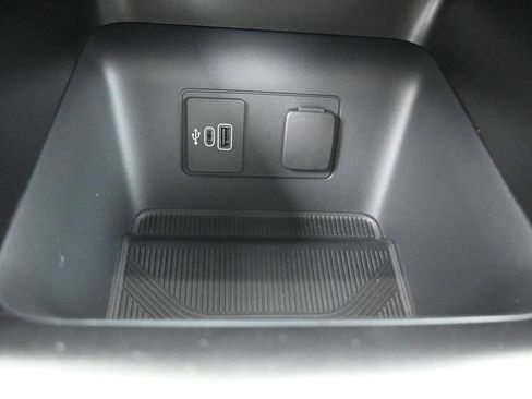 New 2026 Ford Explorer Active image 29