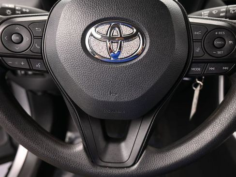 Used 2023 Toyota RAV4 LE image 29