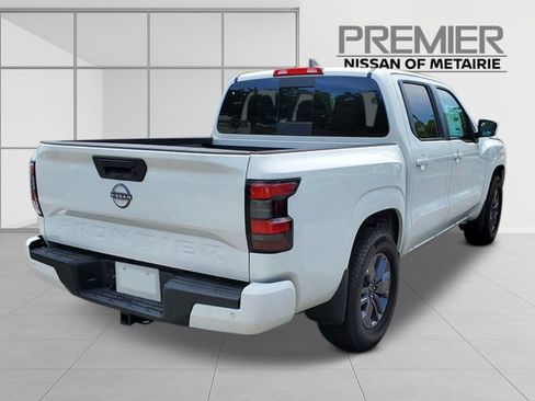 New 2025 Nissan Frontier SV w/ SV Convenience Package image 6