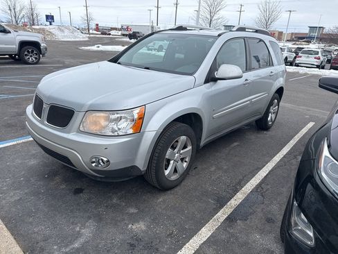 Used 2009 Pontiac Torrent 2WD w/ Preferred Package image 3