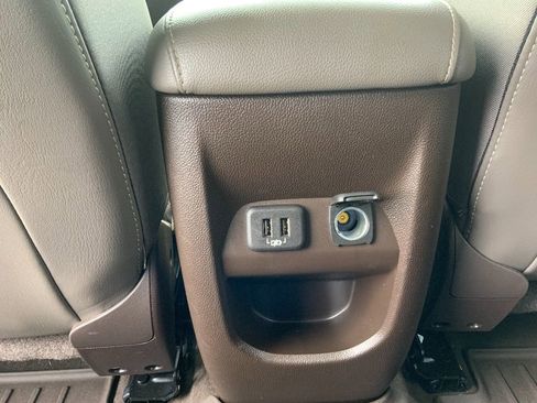 Used 2021 GMC Canyon Denali image 27