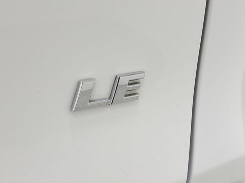 Certified 2025 Toyota RAV4 LE FWD image 9