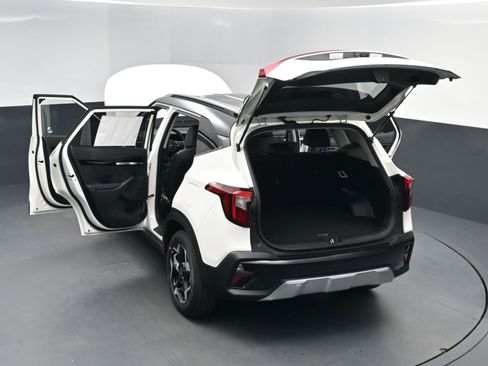 New 2026 Kia Seltos S AWD/4WD image 28