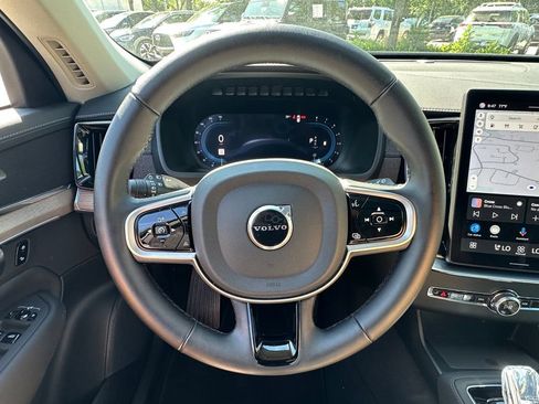 Used 2025 Volvo XC90 B5 Plus AWD/4WD image 27