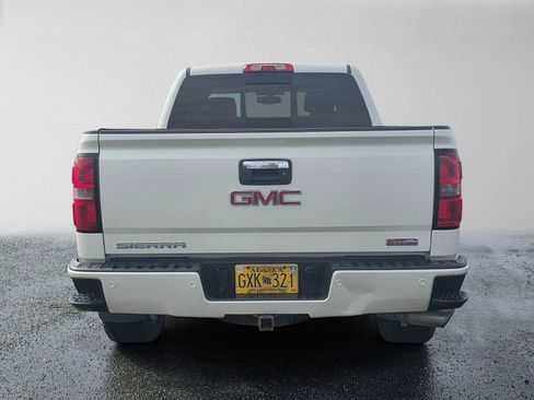 Used 2014 GMC Sierra 1500 SLT w/ All-Terrain Package AWD/4WD image 4