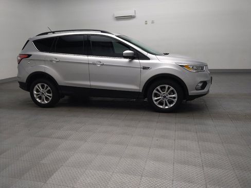 Used 2018 Ford Escape SEL image 11