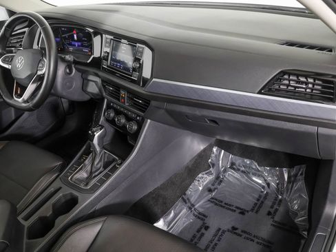 Used 2023 Volkswagen Jetta SE FWD image 42