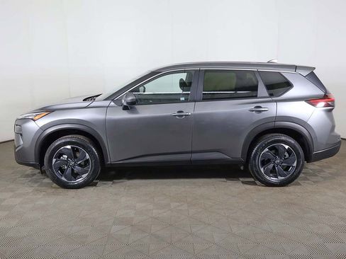 Used 2024 Nissan Rogue SV FWD image 15