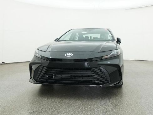 New 2026 Toyota Camry LE image 8
