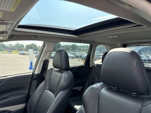Used 2022 Subaru Forester Limited AWD/4WD image 14