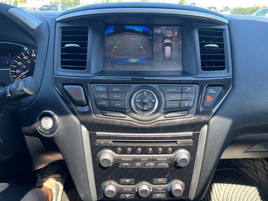 Used 2020 Nissan Pathfinder SL FWD image 17