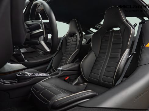 Used 2025 McLaren GTS RWD image 9