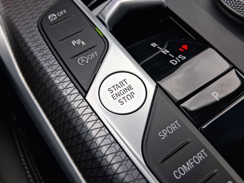 Used 2026 BMW 430i Coupe w/ M Sport Package image 25