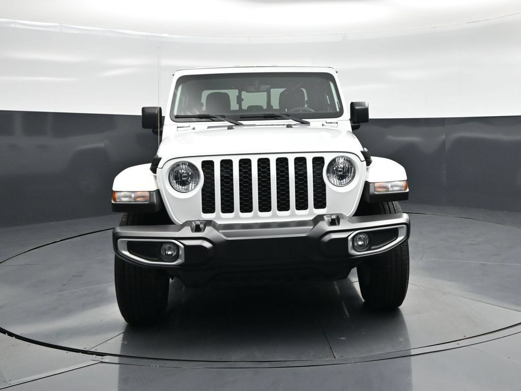 Used 2023 Jeep Gladiator Sport AWD/4WD image 48