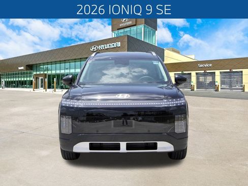 New 2026 Hyundai Ioniq 9 SE AWD/4WD image 2