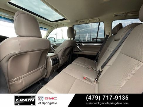 Used 2023 Lexus GX 460 Premium w/ Premium Package AWD/4WD image 29
