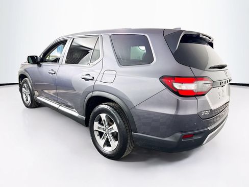 Used 2023 Honda Pilot EX-L image 6