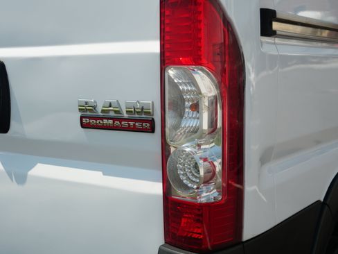 Used 2019 RAM ProMaster 2500 FWD image 18