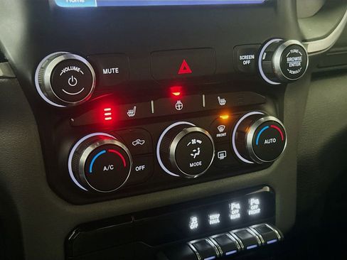 Used 2022 RAM 1500 Big Horn image 15