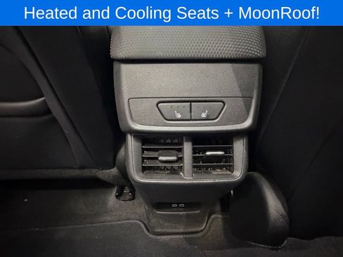 Used 2025 Chevrolet Equinox RS w/ Convenience Package III AWD/4WD image 19