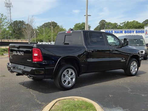 New 2026 RAM 1500 Big Horn AWD/4WD image 5