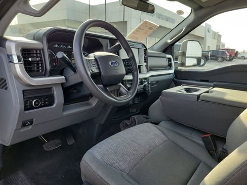 Certified 2025 Ford F250 XLT image 20
