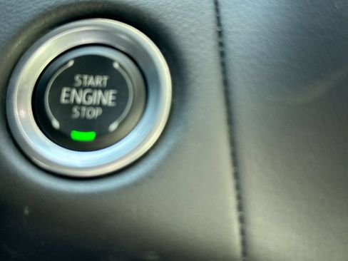 Used 2024 Chevrolet Tahoe High Country AWD/4WD image 22