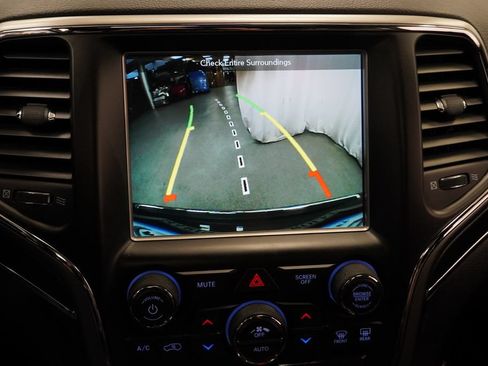 Used 2018 Jeep Grand Cherokee Limited AWD/4WD image 20