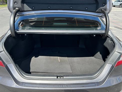 Used 2019 Toyota Camry LE w/ Carpet Mat Package FWD image 25